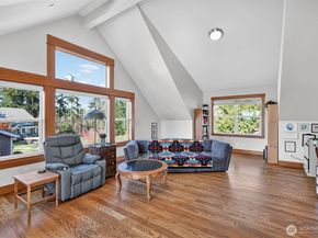 12295 15th Avenue SW, Burien WA 98146