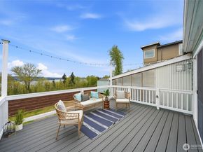 1425 Jones Avenue NE, Renton WA 98056