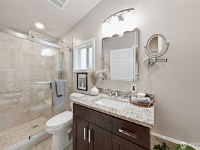 1425 Jones Avenue NE, Renton WA 98056