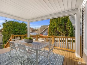2045 32nd Avenue NE, Issaquah WA 98029