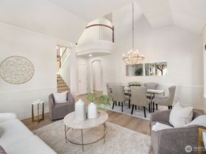 2045 32nd Avenue NE, Issaquah WA 98029