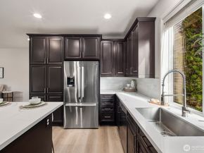 2045 32nd Avenue NE, Issaquah WA 98029