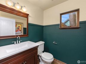 16611 SW Maplewild Avenue, Burien WA 98166