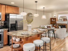 3615 Albion Place N B, Seattle WA 98103