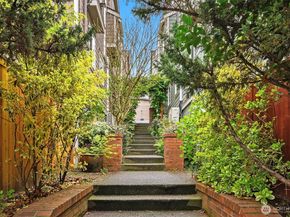 3615 Albion Place N B, Seattle WA 98103