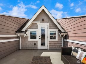 3615 Albion Place N B, Seattle WA 98103