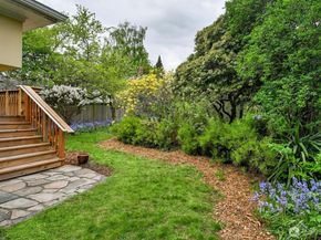 4008 NE 56th Street, Seattle WA 98105