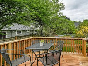 4008 NE 56th Street, Seattle WA 98105