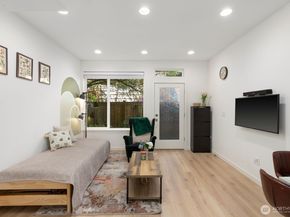 3727 S Dawson Street Unit C, Seattle WA 98118