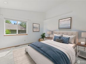911 NW Leisure Lane, Bremerton WA 98311