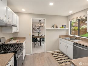 6514 113th Ave NE, Kirkland WA 98033