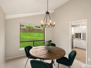 6514 113th Ave NE, Kirkland WA 98033