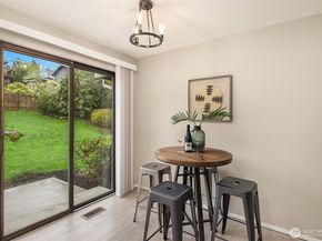 6514 113th Ave NE, Kirkland WA 98033