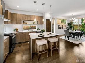 13721 Meridian Avenue N, Seattle WA 98133