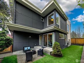 13721 Meridian Avenue N, Seattle WA 98133