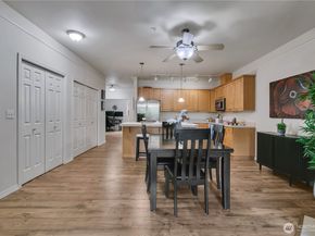 23009 Lakeview Drive B103, Mountlake Terrace WA 98043