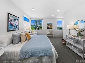 4221 Evanston Avenue N B, Seattle WA 98103
