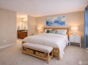 4515 125th Avenue SE B306, Bellevue WA 98006