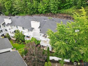 4515 125th Avenue SE B306, Bellevue WA 98006