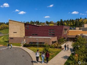 4515 125th Avenue SE B306, Bellevue WA 98006