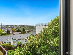 2528 27th Avenue W, Seattle WA 98199