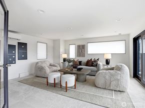 719 99th Avenue NE, Bellevue WA 98004