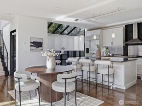 719 99th Avenue NE, Bellevue WA 98004