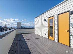 2626 58th Avenue SW B, Seattle WA 98116