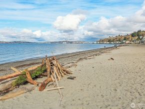 2626 58th Avenue SW B, Seattle WA 98116