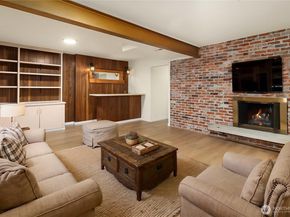 2814 129th Avenue SE, Bellevue WA 98005