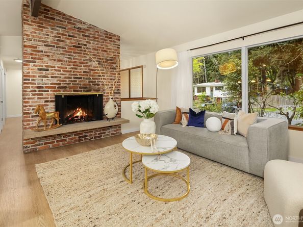2814 129th Avenue SE, Bellevue WA 98005