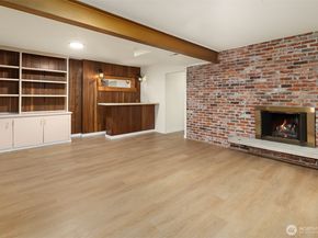 2814 129th Avenue SE, Bellevue WA 98005