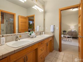2457 204th Terrace NE, Sammamish WA 98074