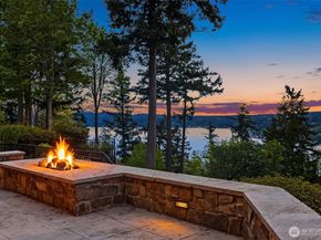 2457 204th Terrace NE, Sammamish WA 98074