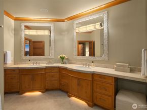2457 204th Terrace NE, Sammamish WA 98074
