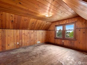 4052 44th Avenue SW, Seattle WA 98116