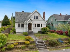 4052 44th Avenue SW, Seattle WA 98116