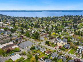 4052 44th Avenue SW, Seattle WA 98116