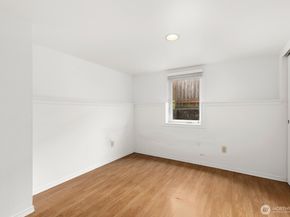 4052 44th Avenue SW, Seattle WA 98116