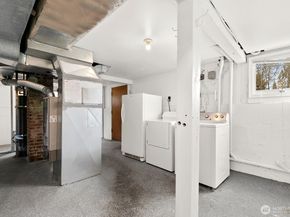 4052 44th Avenue SW, Seattle WA 98116