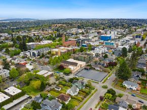 4052 44th Avenue SW, Seattle WA 98116