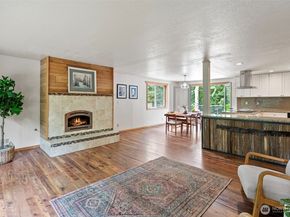 19545 Park Boulevard NE, Suquamish WA 98392