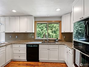 19545 Park Boulevard NE, Suquamish WA 98392