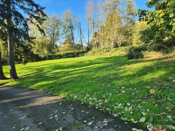 9859 Redmond Woodinville Road NE, Redmond WA 98052