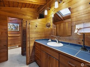 2727 Fairview Avenue E 4, Seattle WA 98102