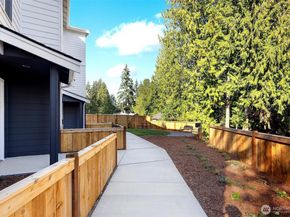 19505 Damson Road A3, Lynnwood WA 98036