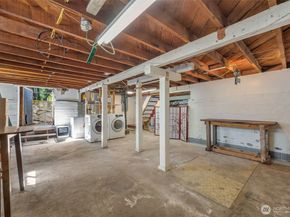 8427 30th Avenue SW, Seattle WA 98126