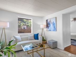 8427 30th Avenue SW, Seattle WA 98126