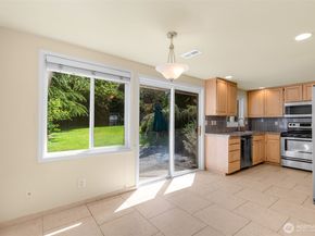 10435 SE 13th Street, Bellevue WA 98004
