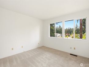 14613 SE 16th Place, Bellevue WA 98007